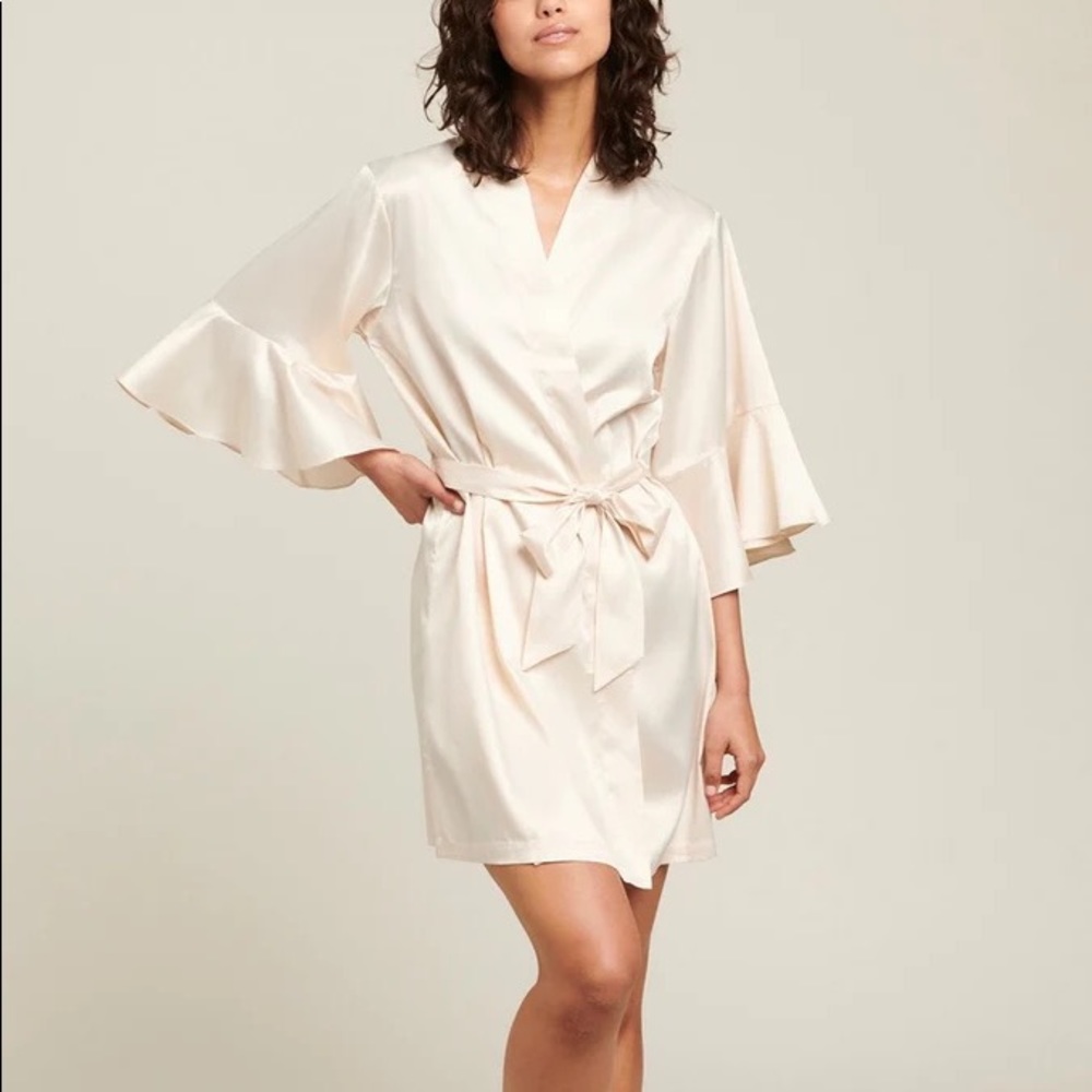 GINIA Isabeau Bell Sleeved Silky Bridal Robe Wedding